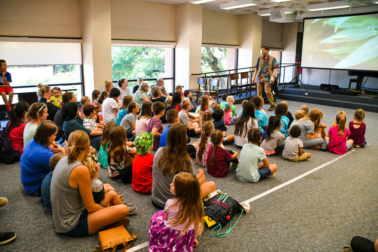 Singing zoologist Lucas Miller visits Bryan library